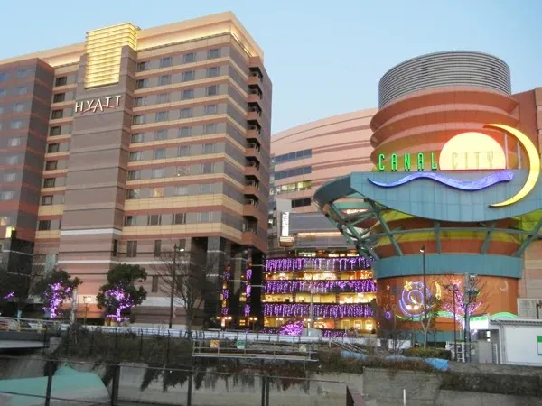 福岡市内宿泊予約はこちらまで。