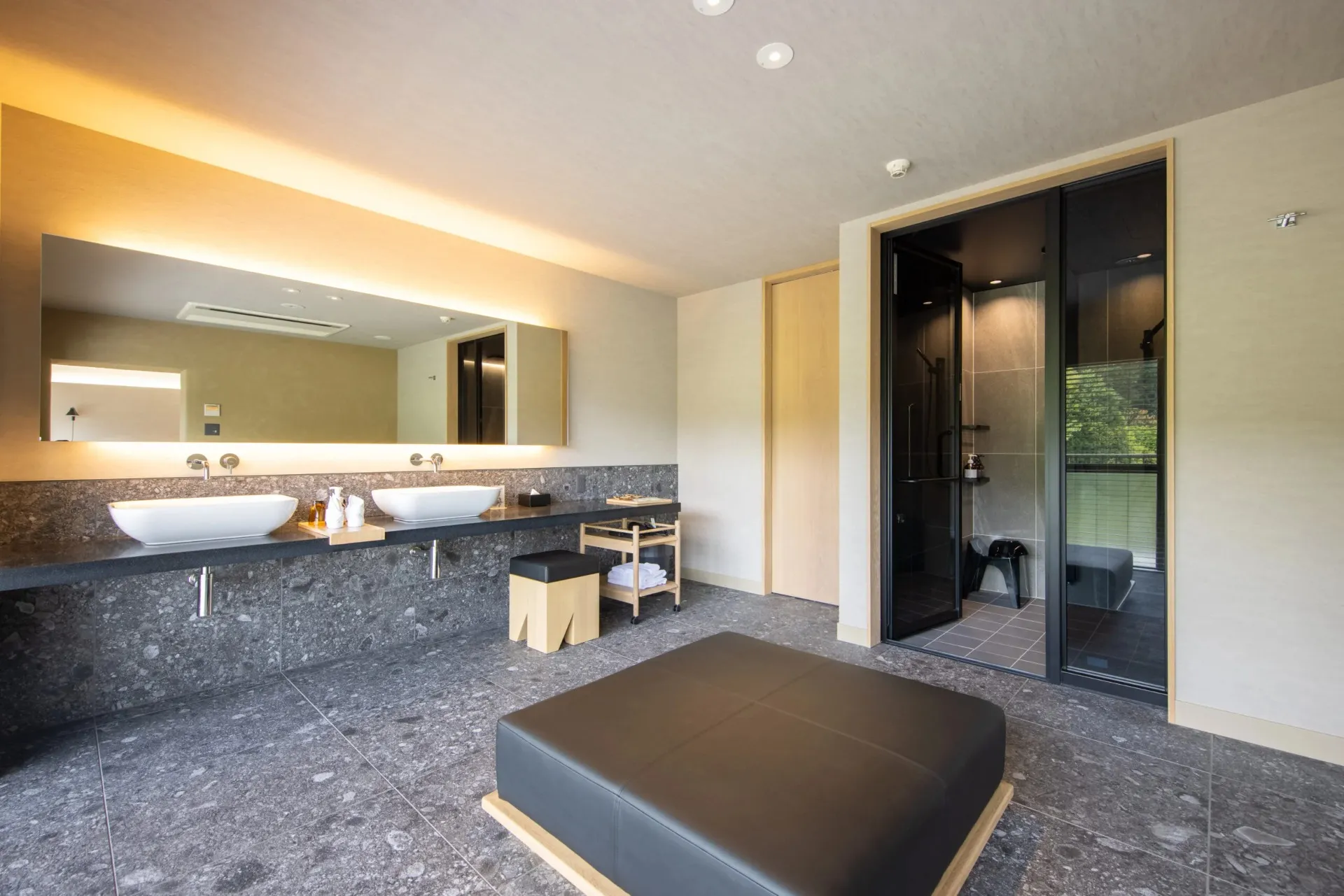 NEW OPEN 1室限定の特別なお部屋「プレミアムスイート」