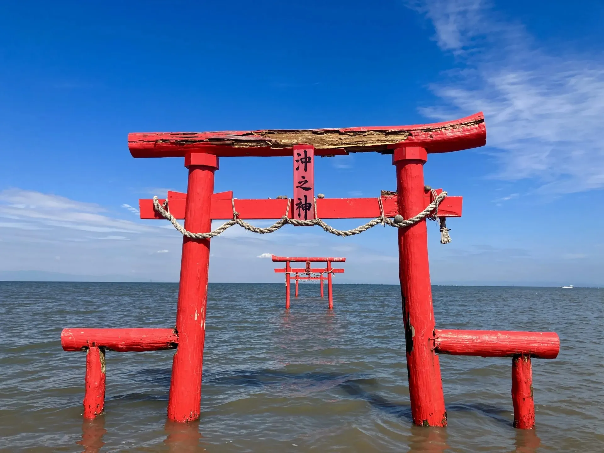 大魚神社の海中鳥居