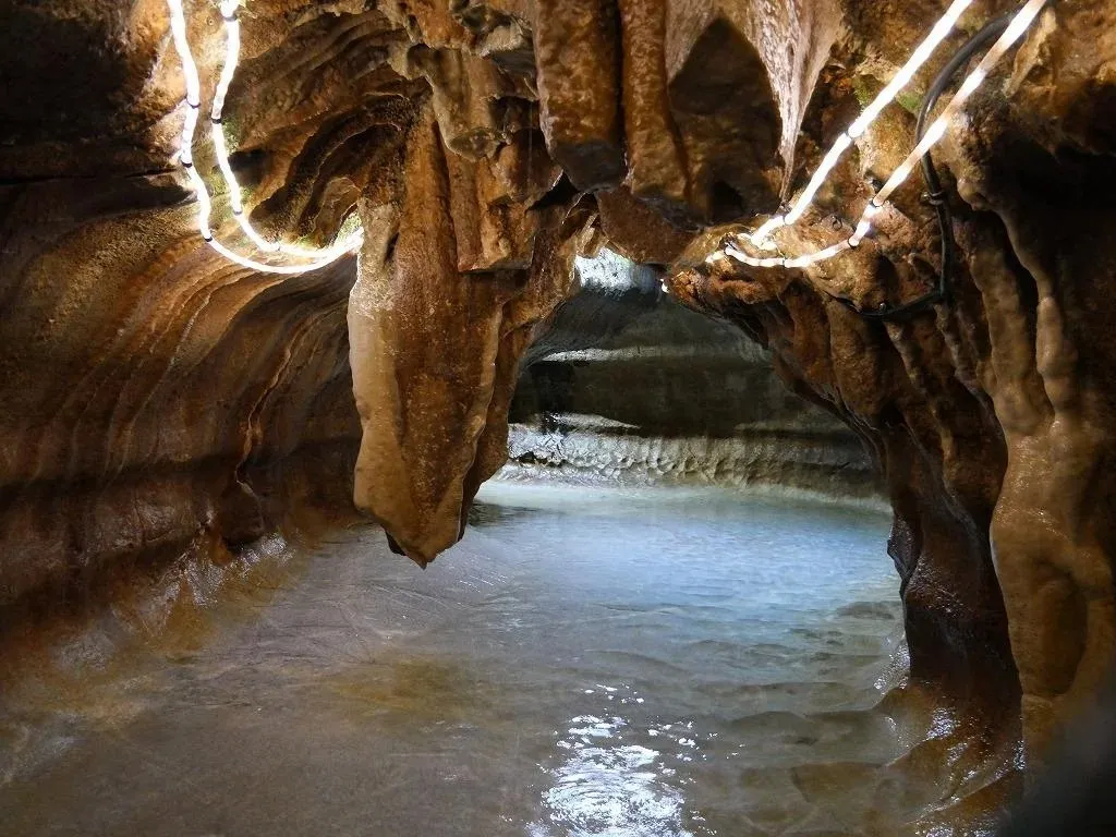 平尾台 千仏鍾乳洞