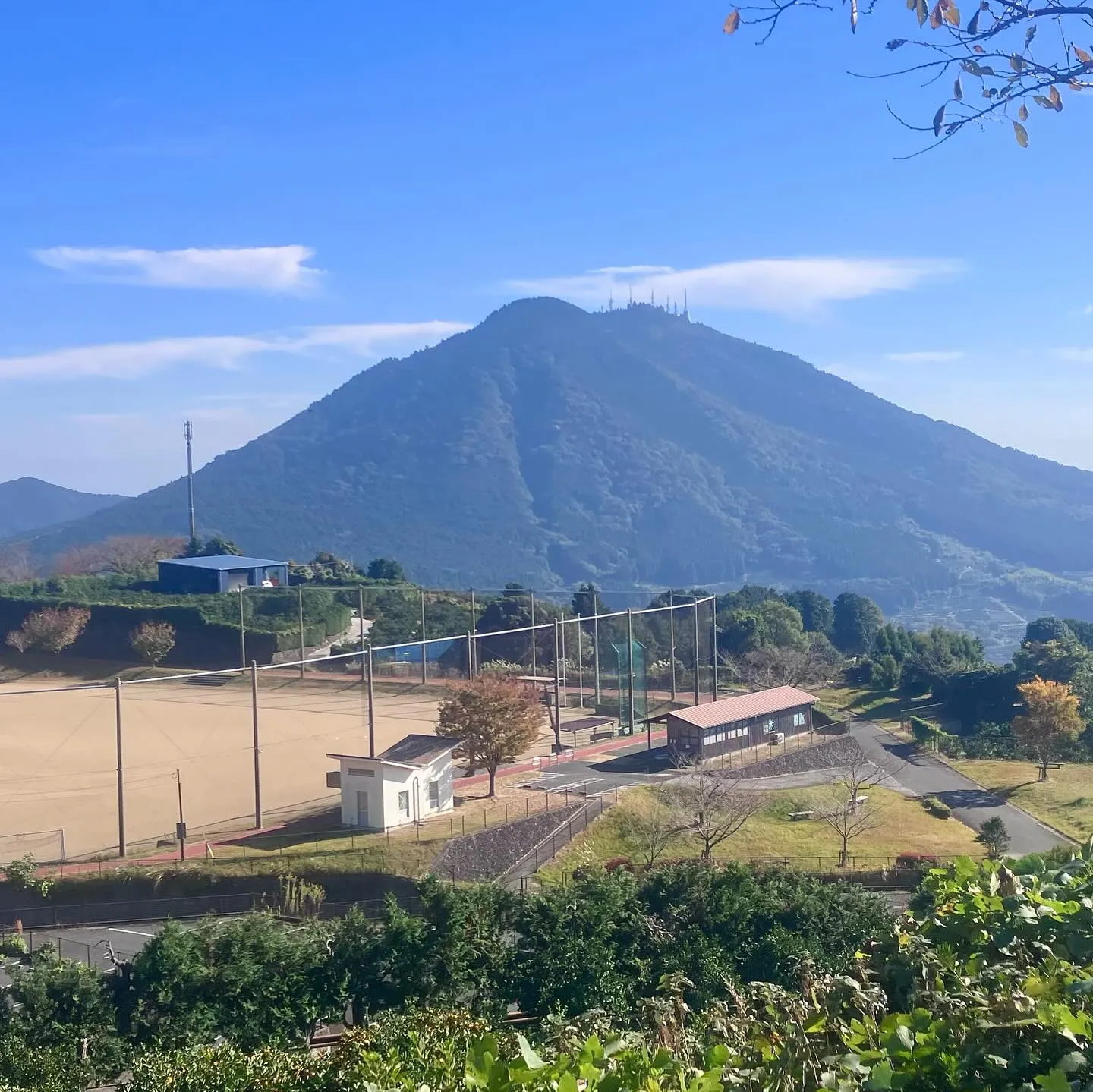 熊本市での子ども会育成会全国大会で表彰を受けた後は、抜け出し...