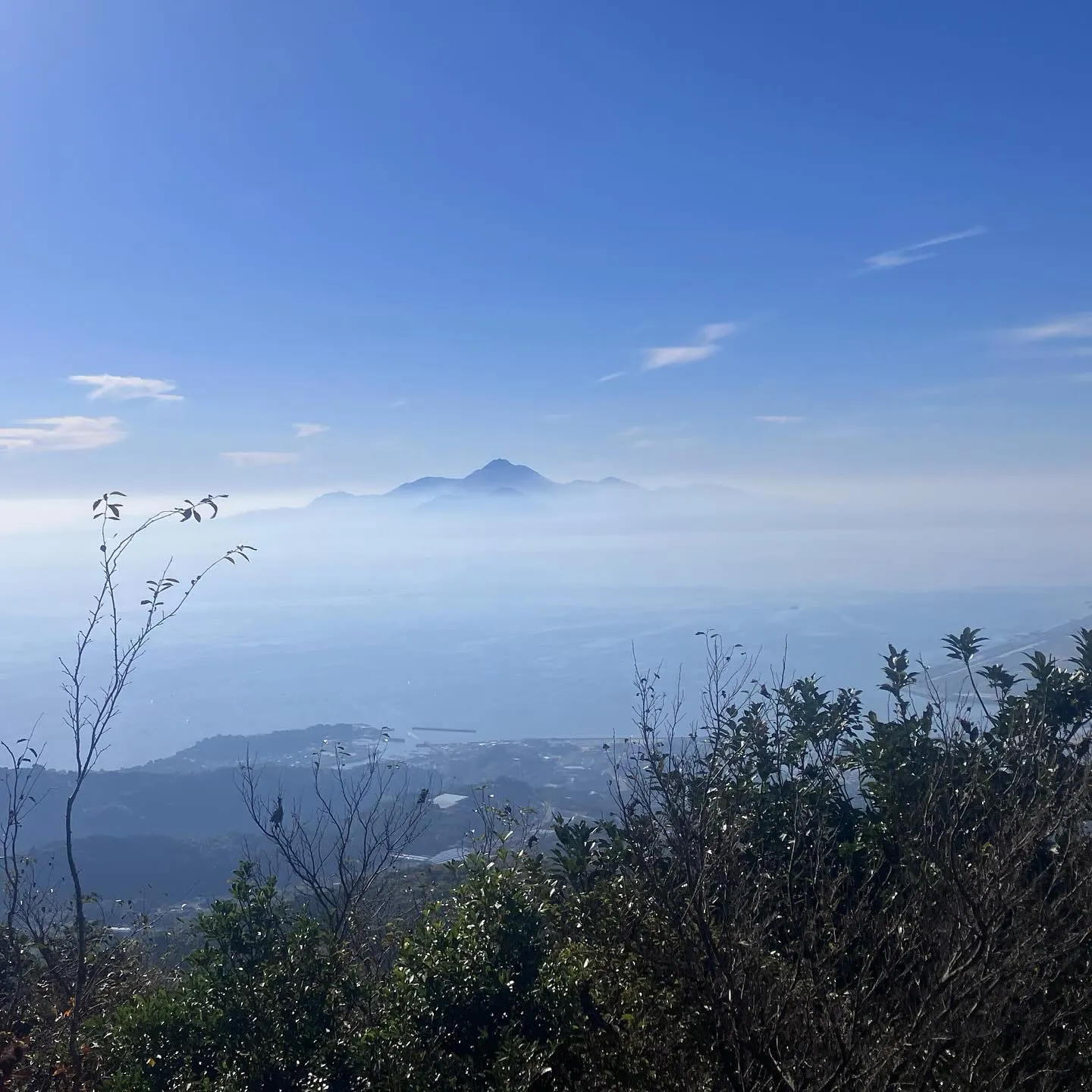 熊本市での子ども会育成会全国大会で表彰を受けた後は、抜け出し...