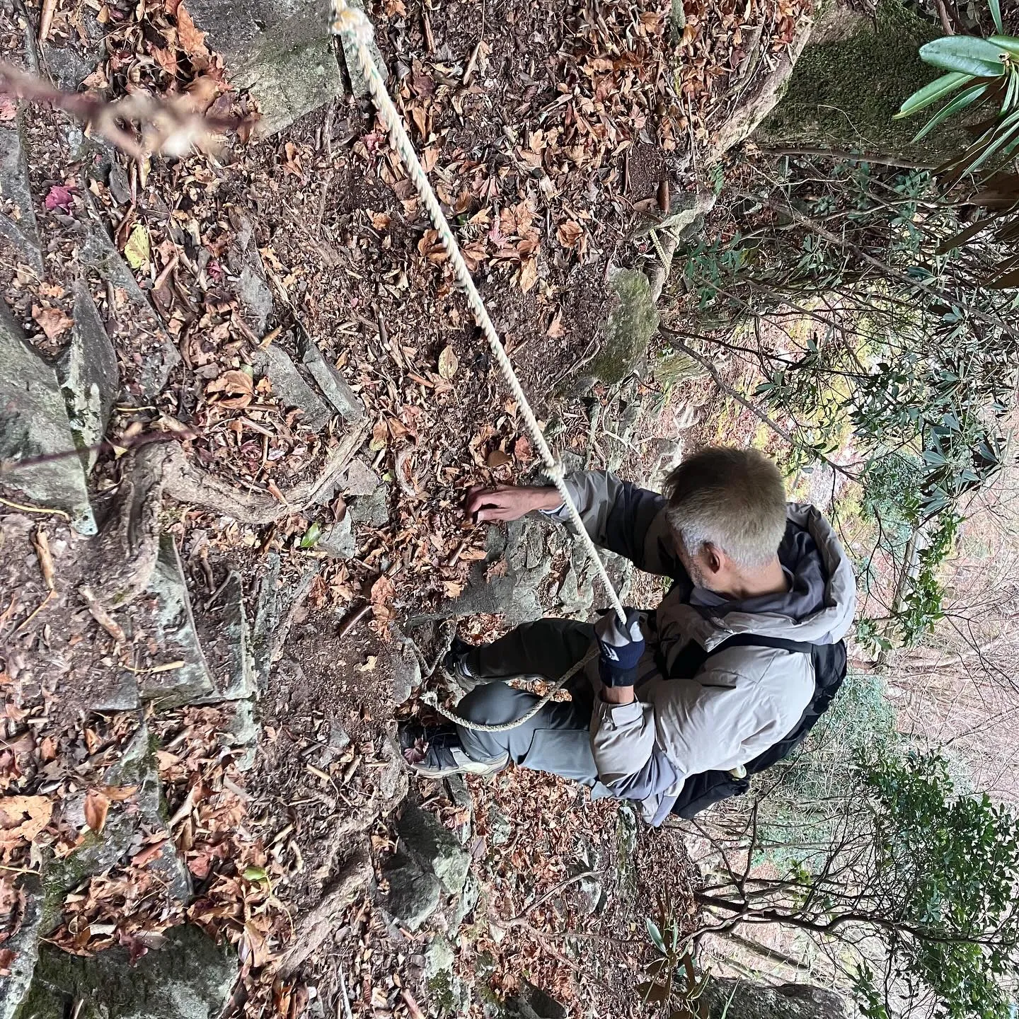 英彦山縦走路解禁で中岳・北岳・南岳を縦走した後は、多くの人で...