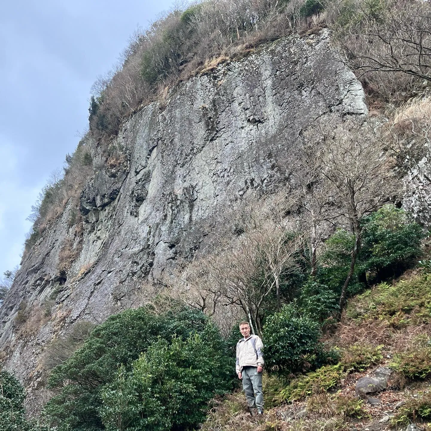 英彦山縦走路解禁で中岳・北岳・南岳を縦走した後は、多くの人で...
