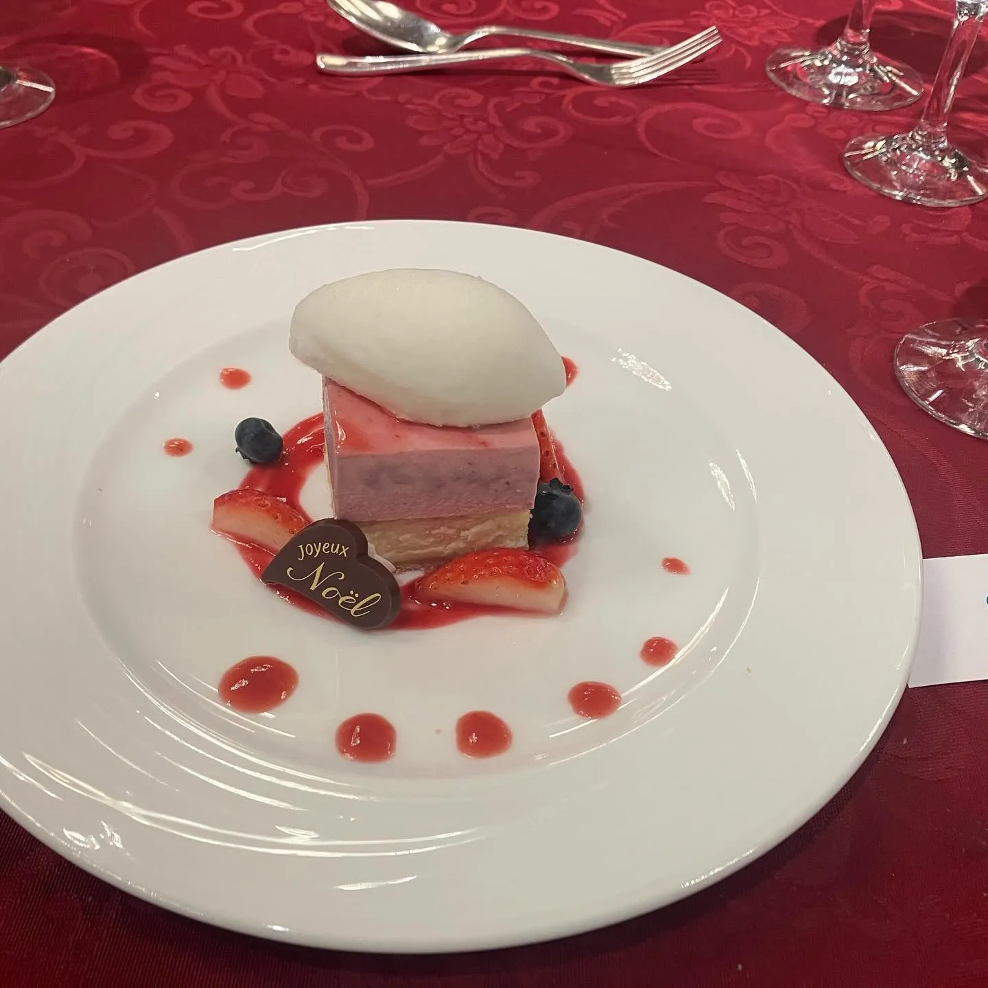 ホテルニューオータニ博多さんのクリスマスディナーショーに来て...