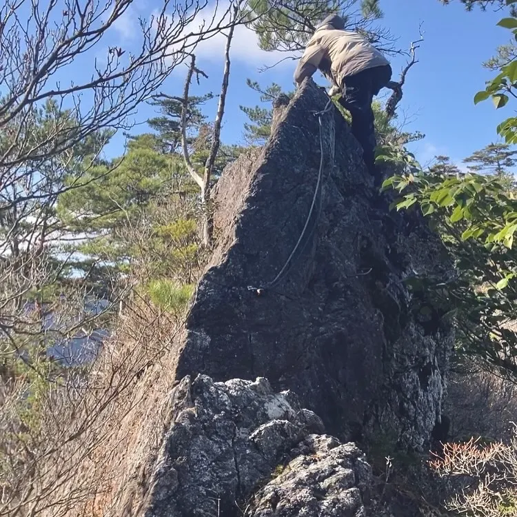 九州最難関・最強コースの夏木山鋸尾根コースの核心箇所 鹿の背...