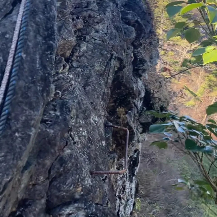 九州最難関・最強コースの夏木山鋸尾根コースの核心箇所 鹿の背...