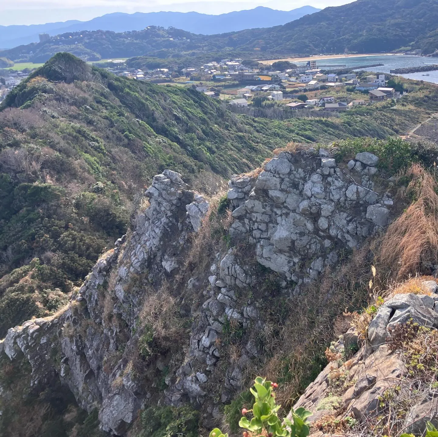 某機関からの調査依頼を受けて登りましたが、過去に確認出来る写...