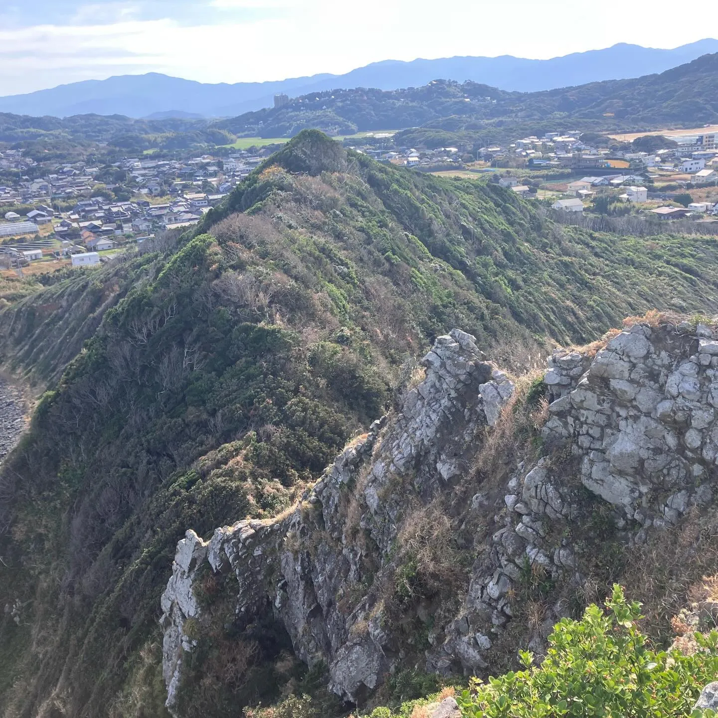 某機関からの調査依頼を受けて登りましたが、過去に確認出来る写...