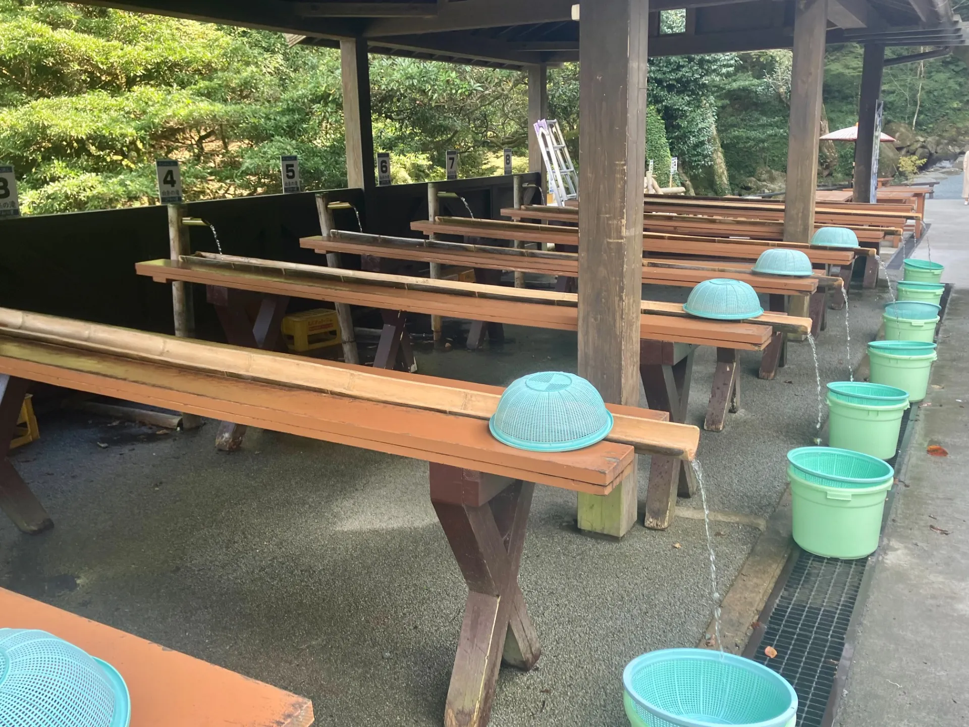 白糸の滝<br>夏季にはソーメン流し