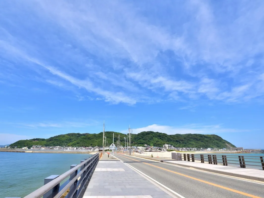 志賀島一周の絶景ツアー 海鮮ランチ・ガイド付き貸切ハイヤー利用