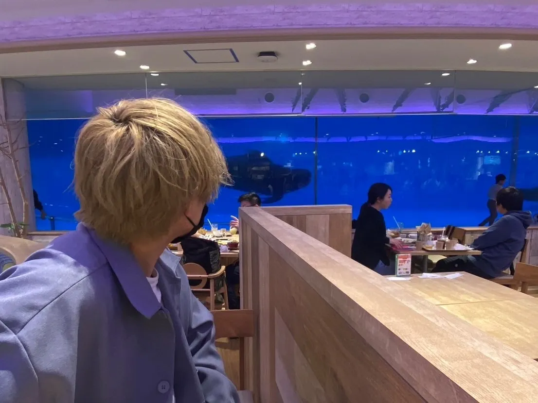 マリンワールド海の中道 レストランReilly<br>イルカを見ながらのランチ