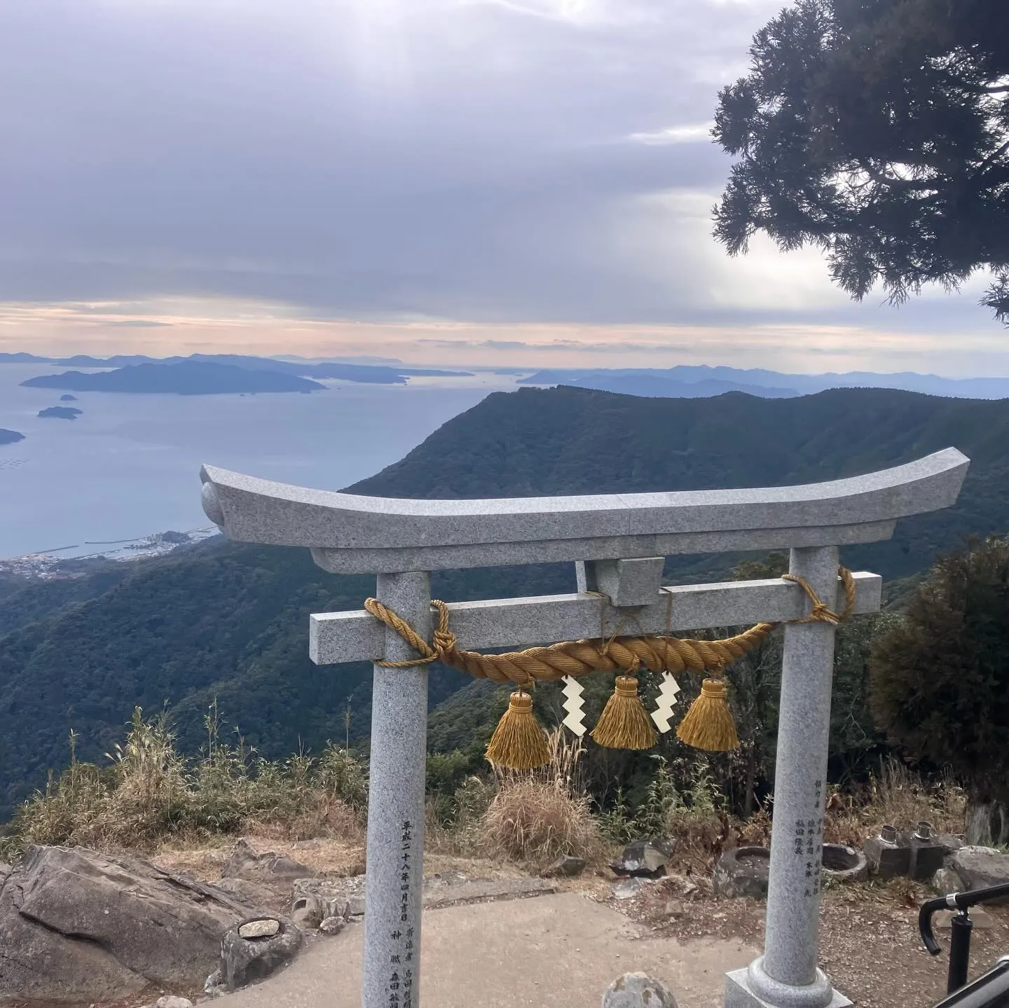 天草最高峰 倉岳の「天空の鳥居」⛩️