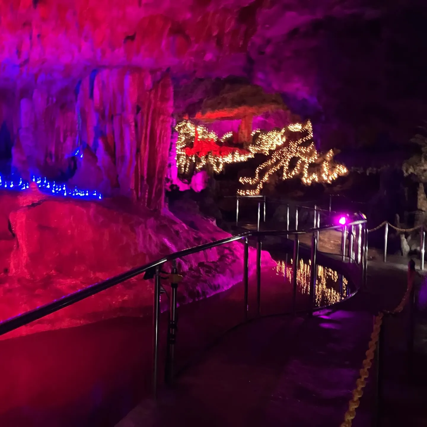 石垣島鍾乳洞は日本最南端の観光鍾乳洞