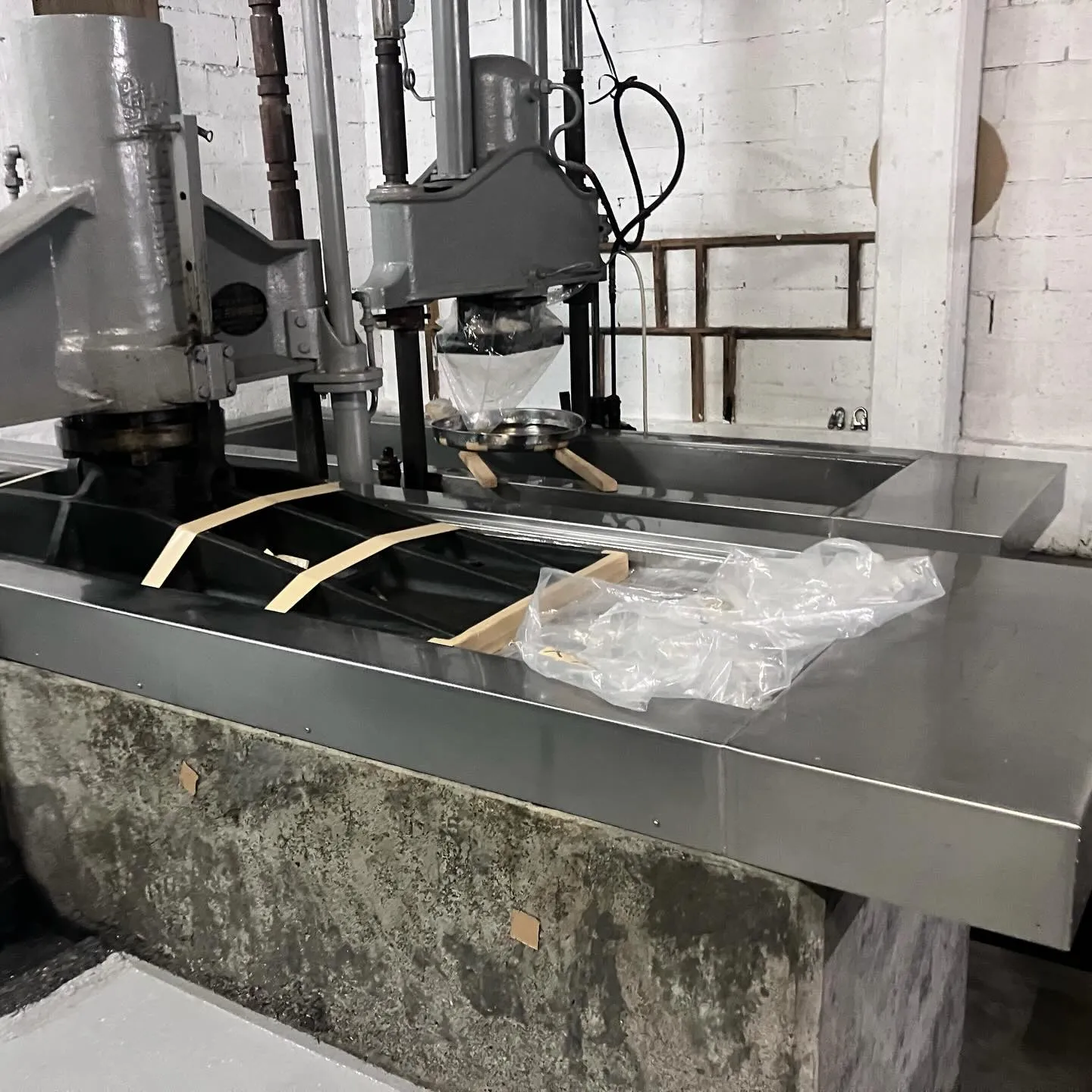 福岡の旅行会社がご案内する、豊後大野市にある浜嶋酒造鷹来屋で...