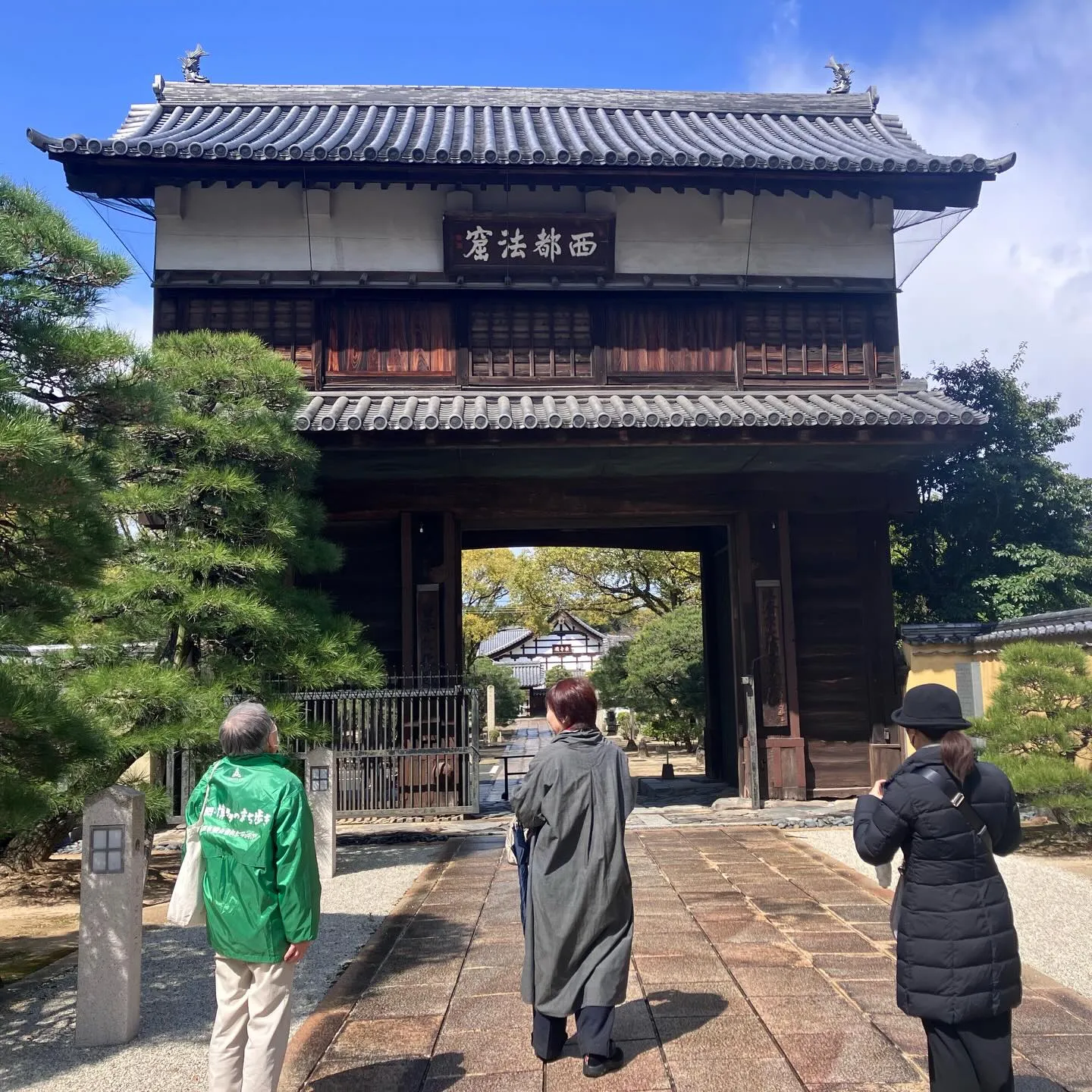 福岡市の博多駅近くの街並みにひっそりと佇む歴史深いお寺巡りに...