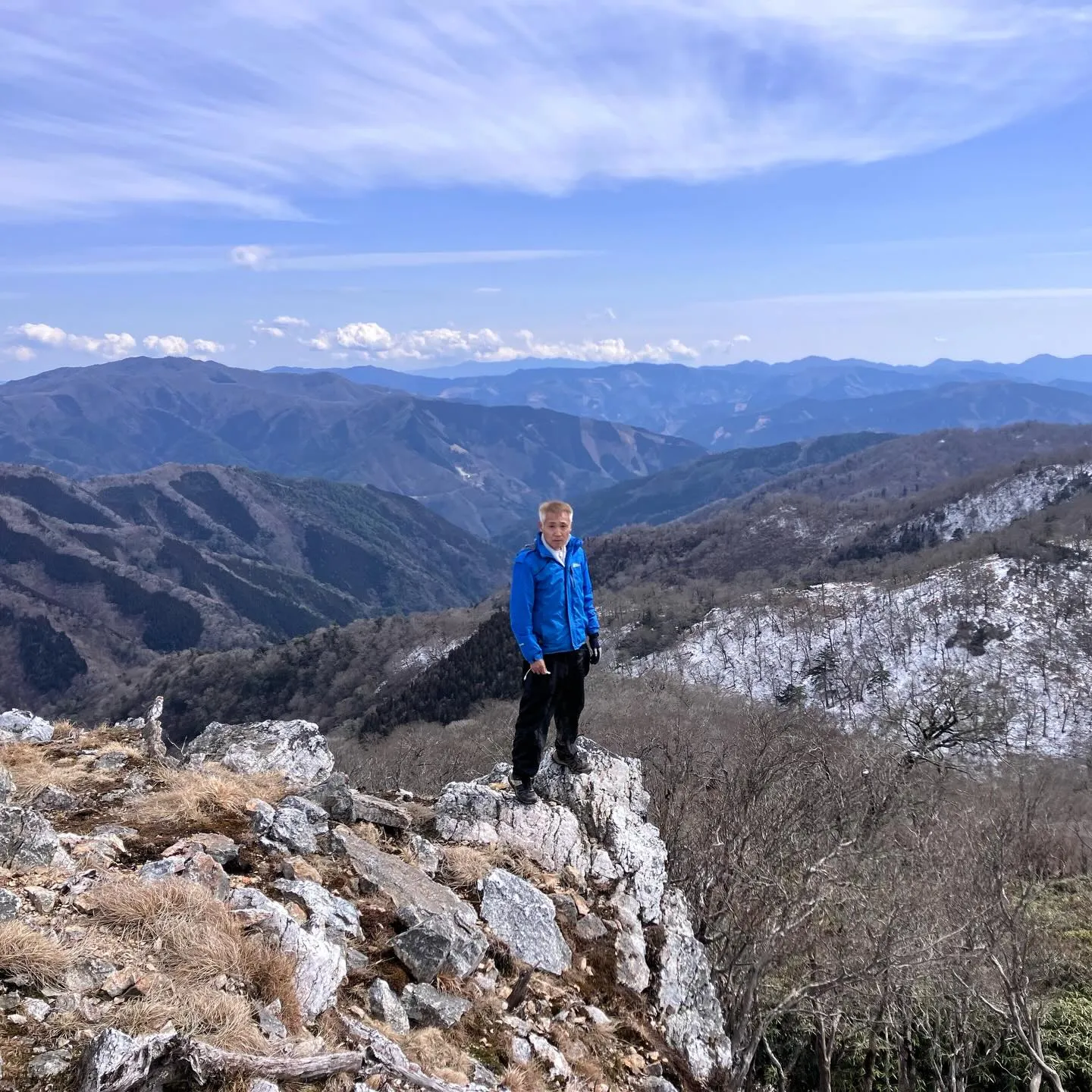 熊本県最高峰、そして九州脊梁の盟主として君臨する山、その魅力...