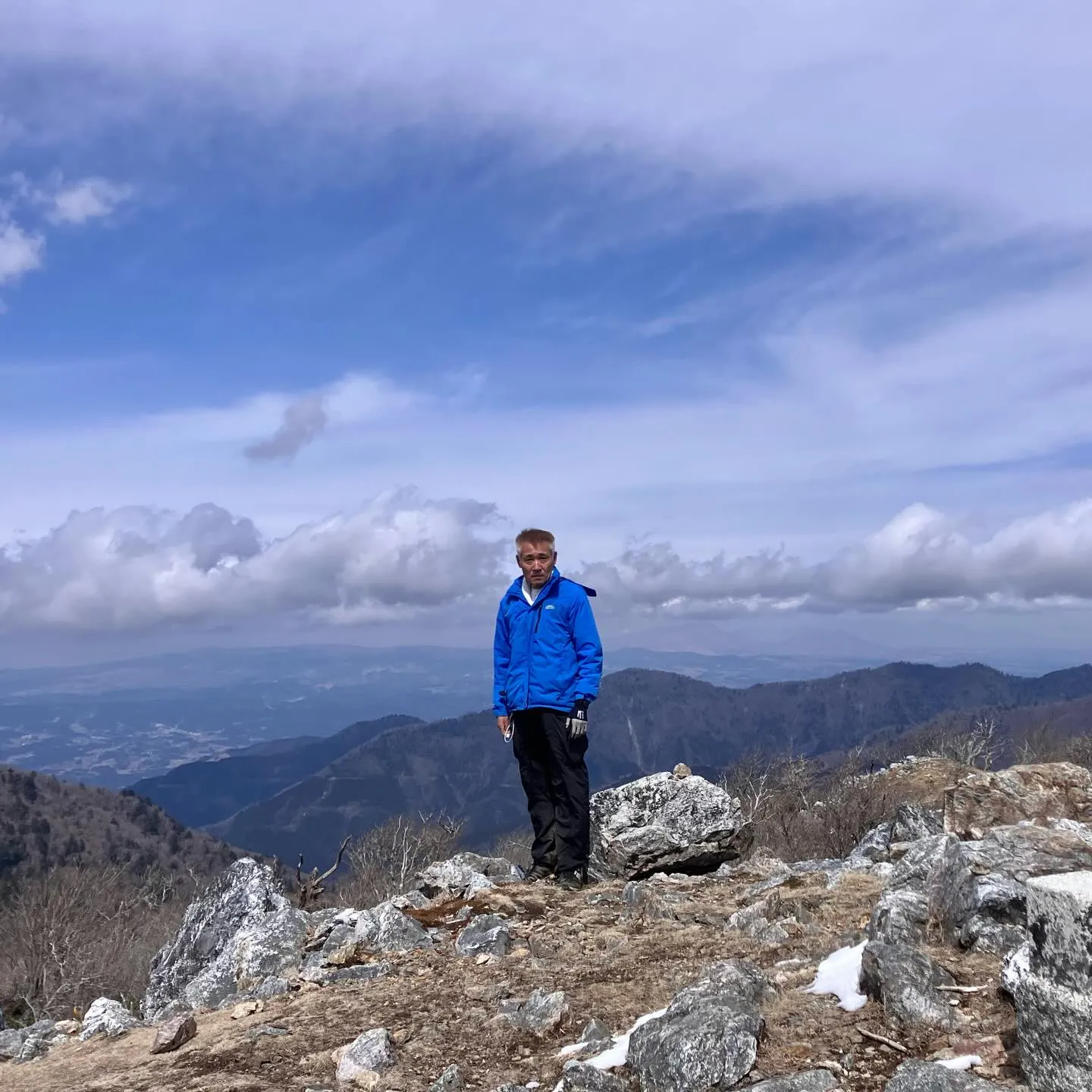 熊本県最高峰、そして九州脊梁の盟主として君臨する山、その魅力...