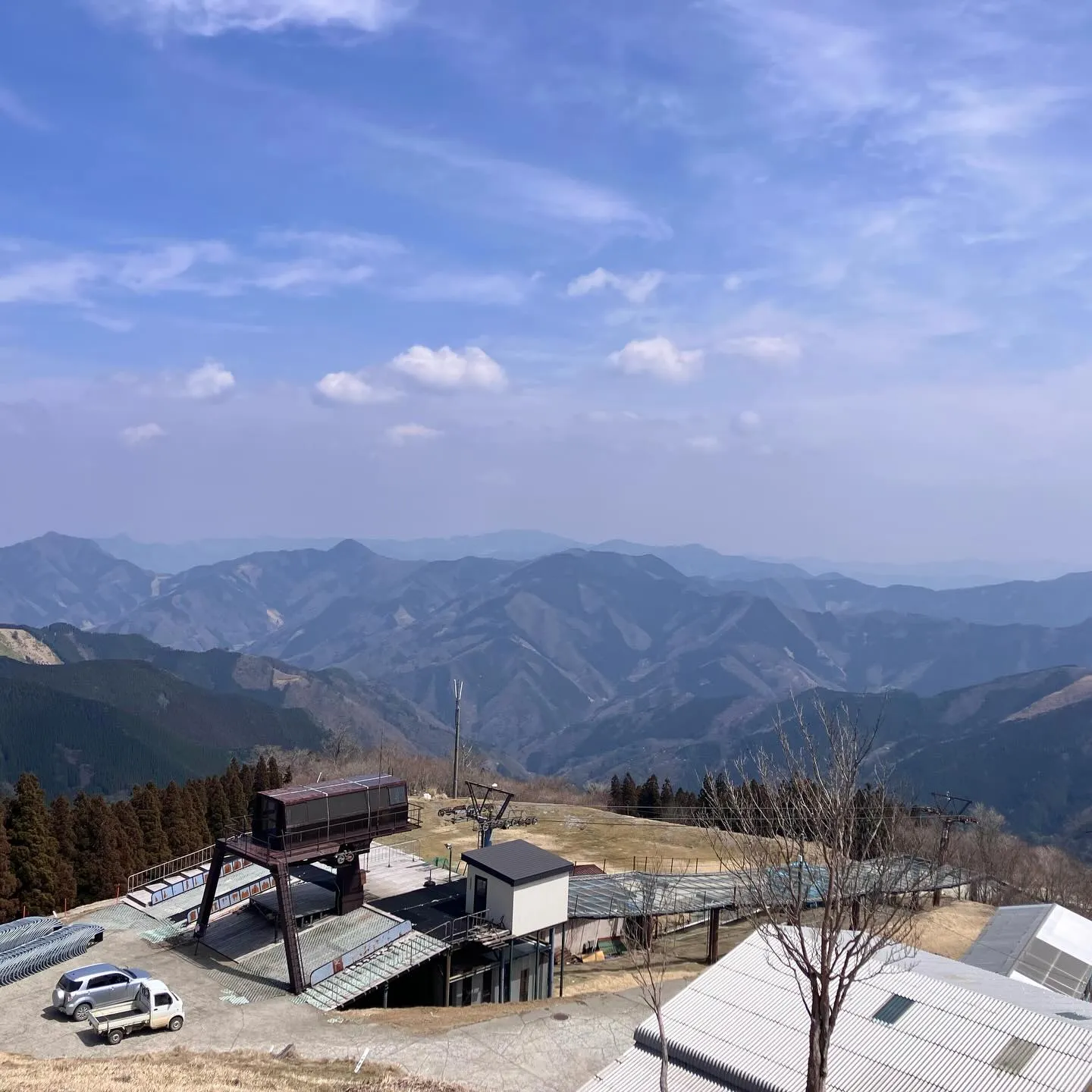 五ヶ瀬ハイランドスキー場は、九州最南端に位置する標高1,60...