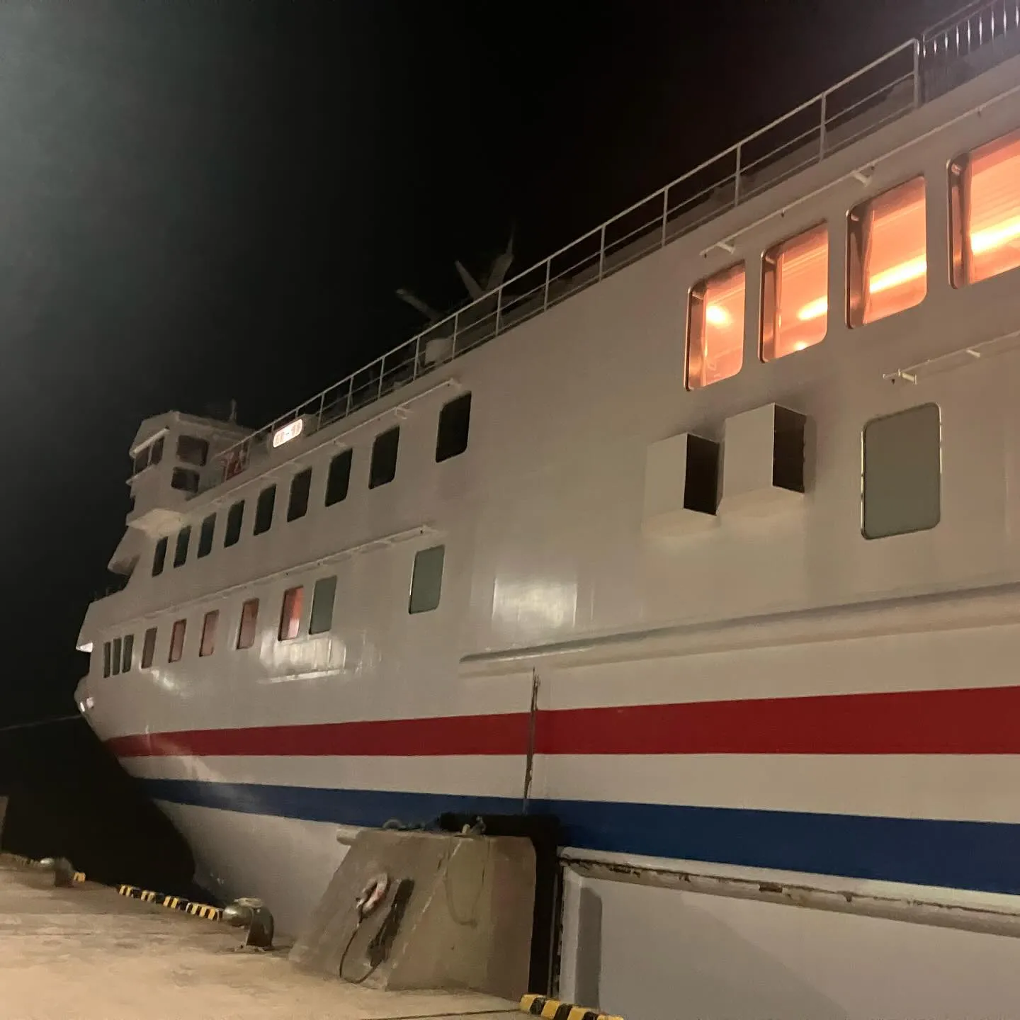 旅好きな仲間達8人で五島列島の宇久島へ🛳️