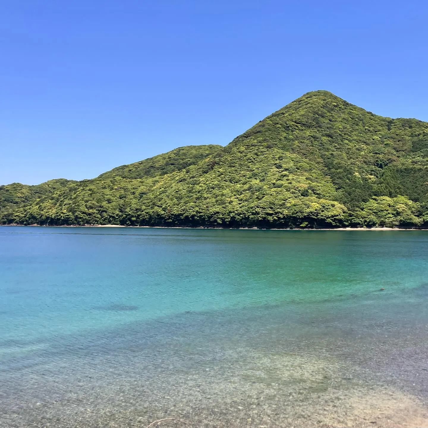 エメラルドグリーンの絶景🌊