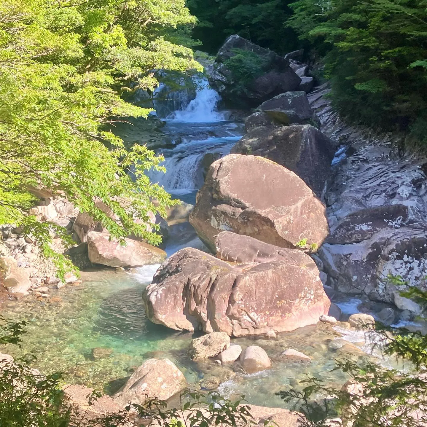 宮崎県西都市の尾鈴山瀑布群✨