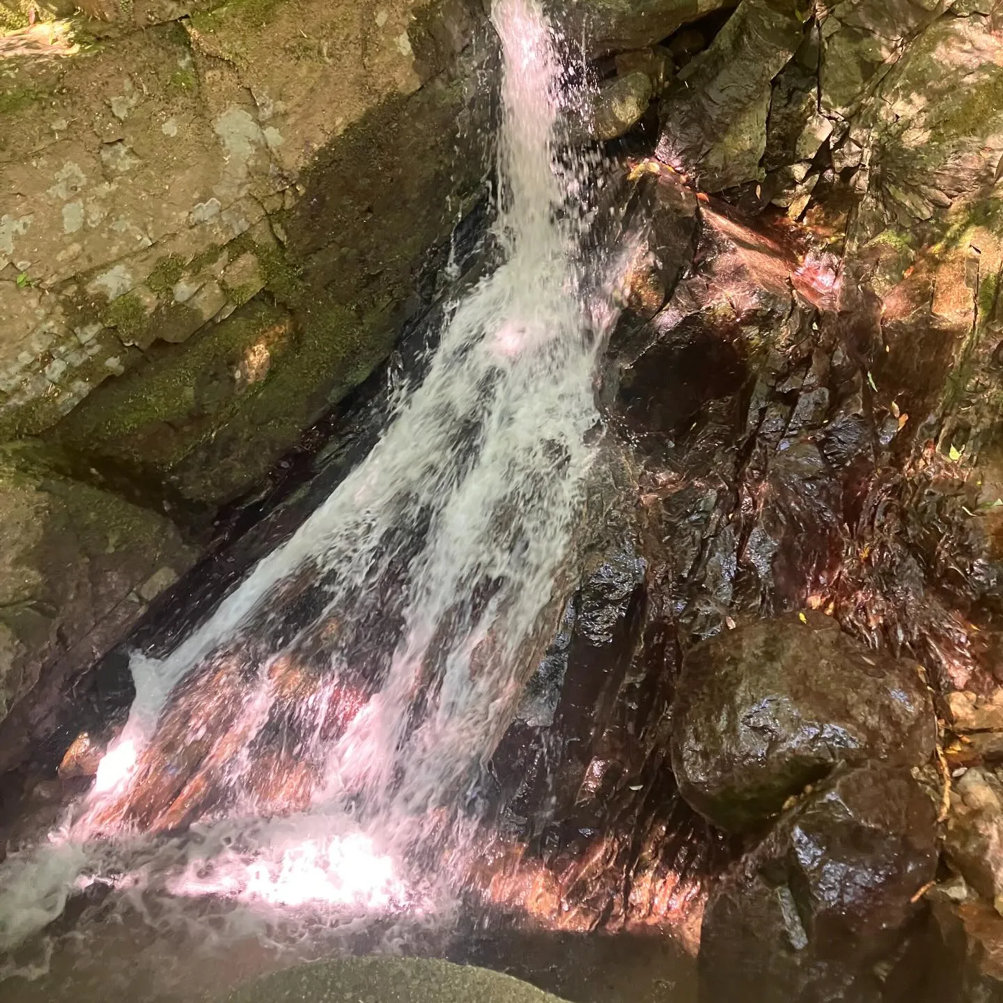 宮崎県西都市の尾鈴山瀑布群✨