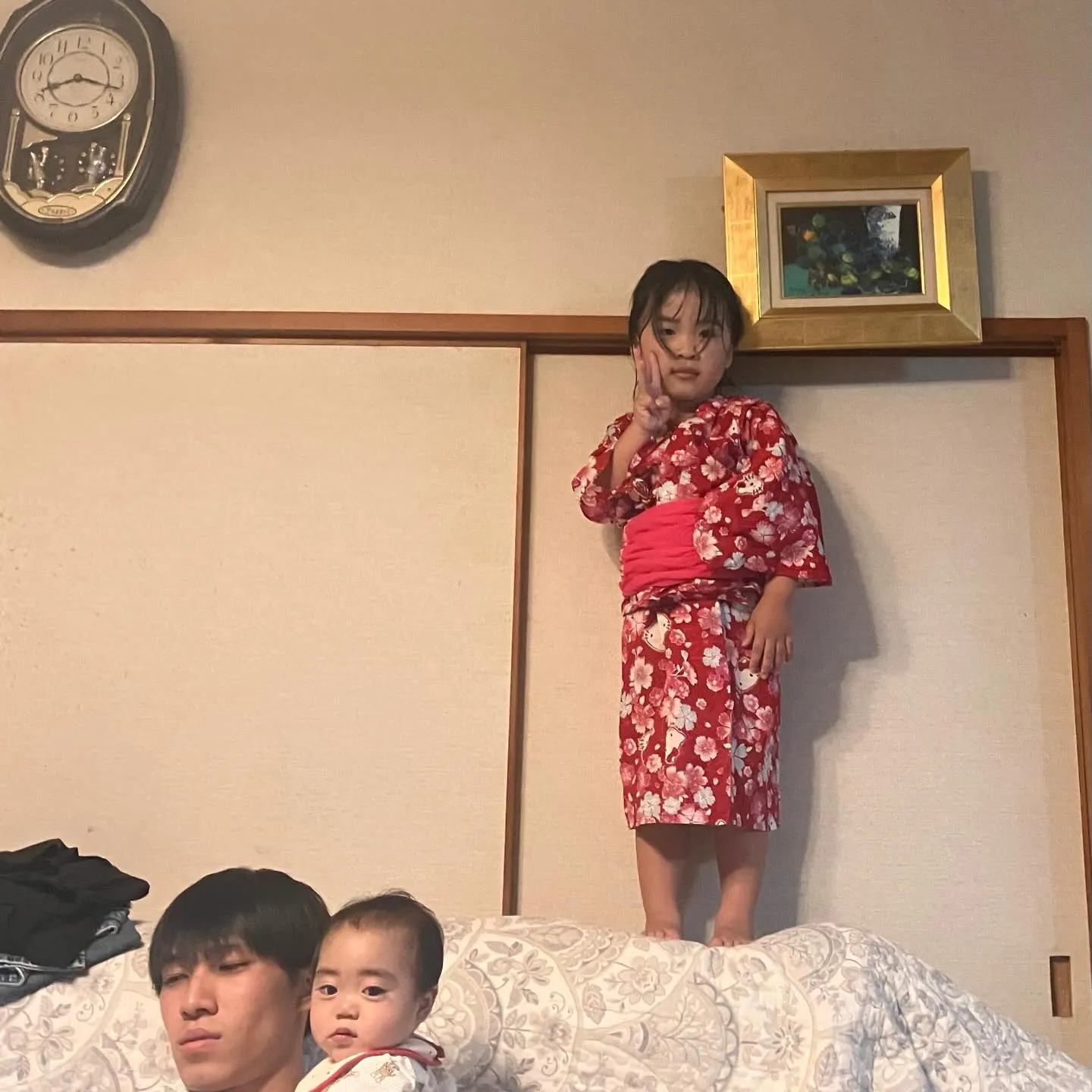 久し振りに家に帰ってくると孫の澪ちゃんは、スイカ大喰い魔王に...