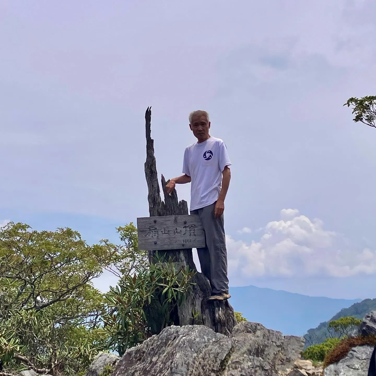 九州脊梁山地の名峰 扇山 1,662m⛰️
