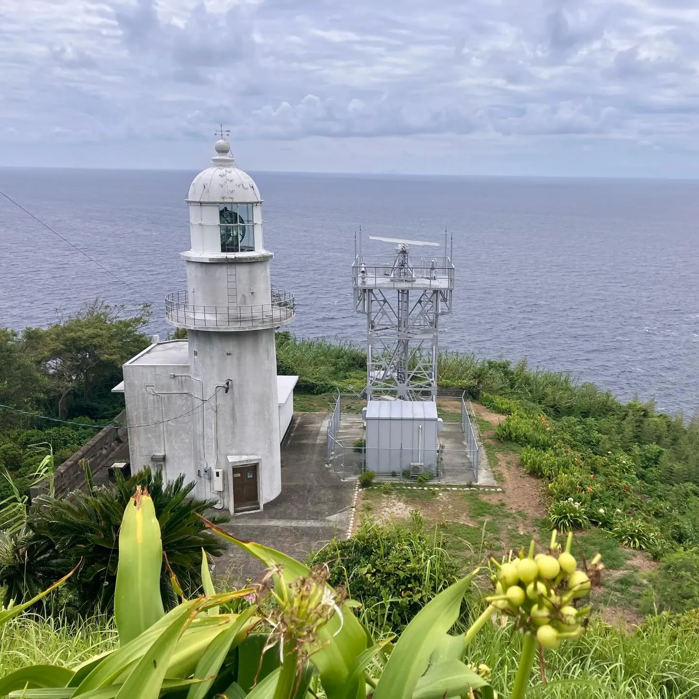 甑島の南端、釣掛崎灯台灯台✨