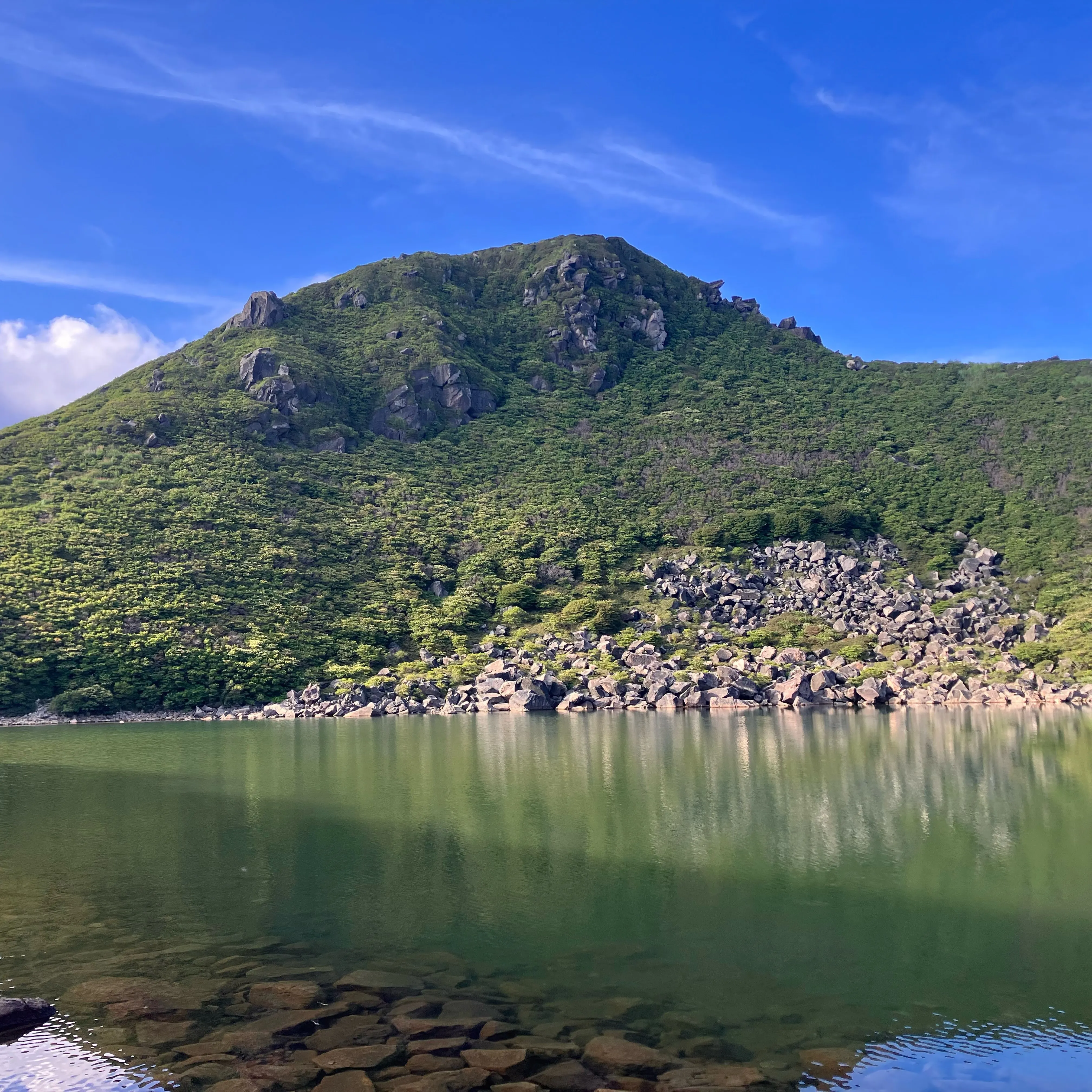 九州の屋根 くじゅう連山を象徴する天狗ヶ城〜中岳⛰️