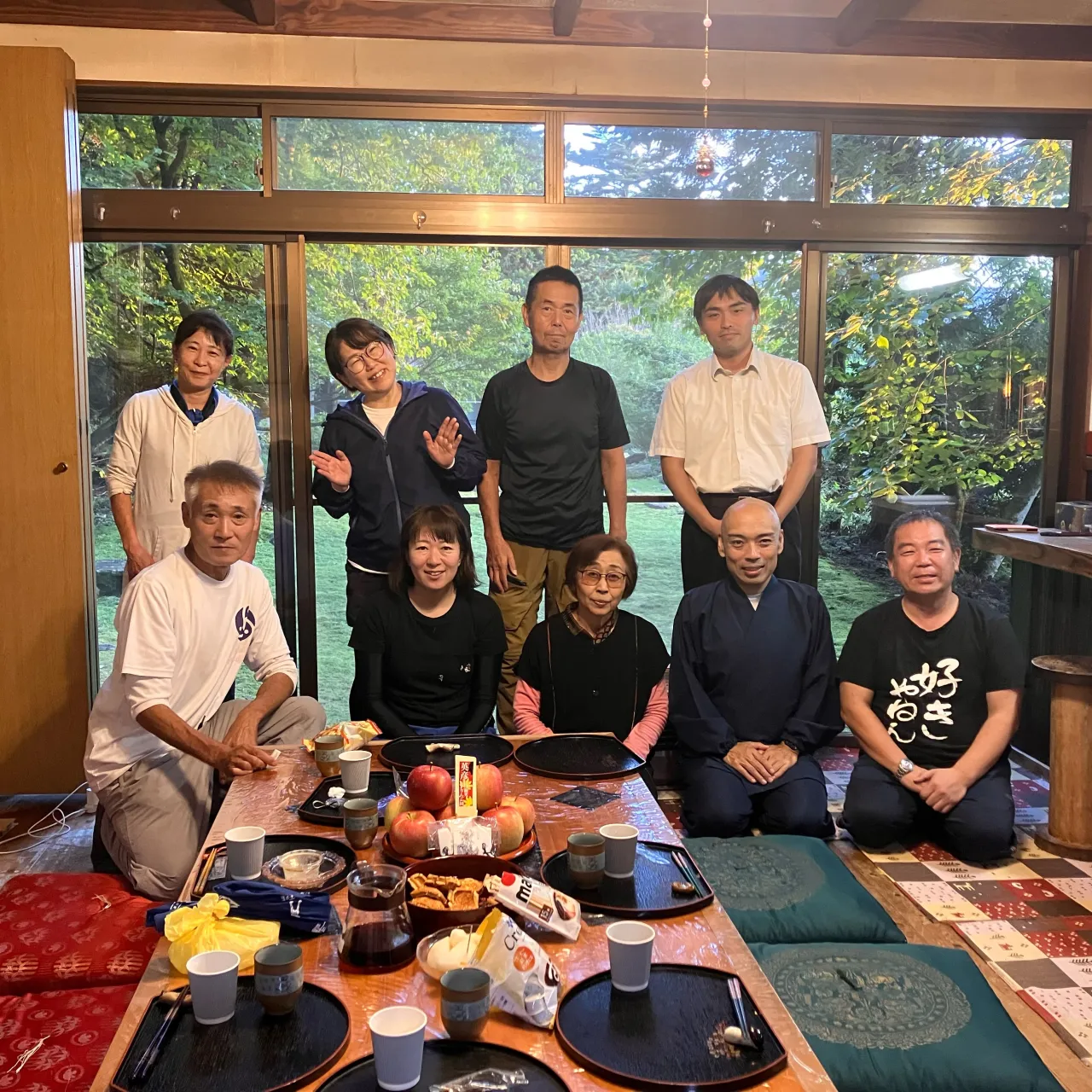 英彦山から皆んな元気に下山後は、英彦山神宮参道脇 カヨさんの...