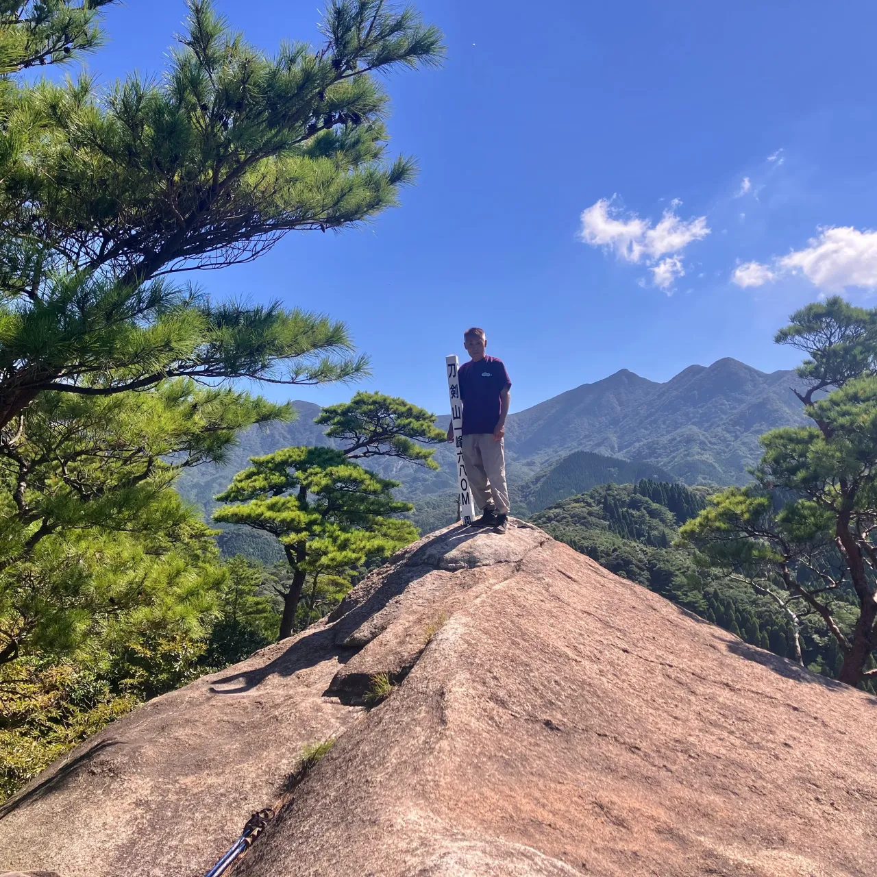 鹿児島県の大隅半島に聳える刀剣山⚔️