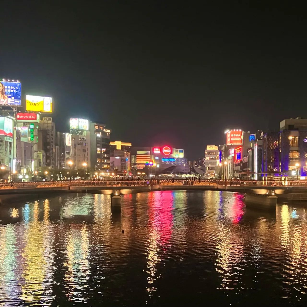 段々と気温も下がって中洲も賑わってきました🍻
