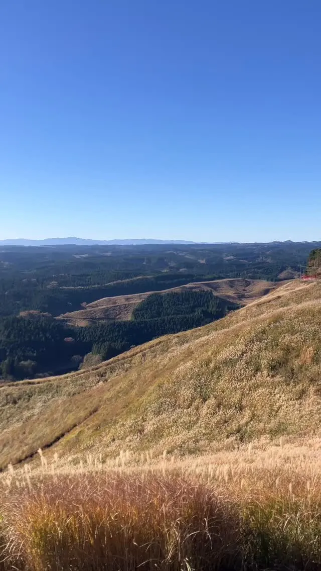 九州の屋根 祖母山系・くじゅう連山・阿蘇山の真ん中