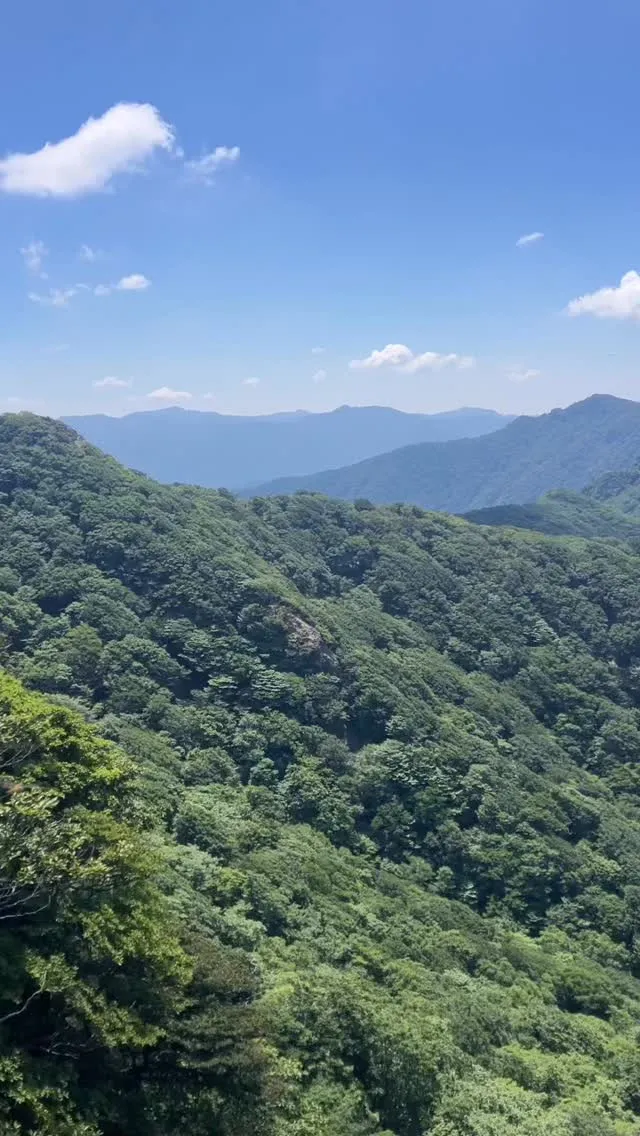 九州山地の盟主、日本百名山の祖母山 二面岩からの絶景✨